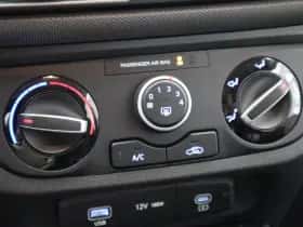Hyundai i10 thumbnail 18