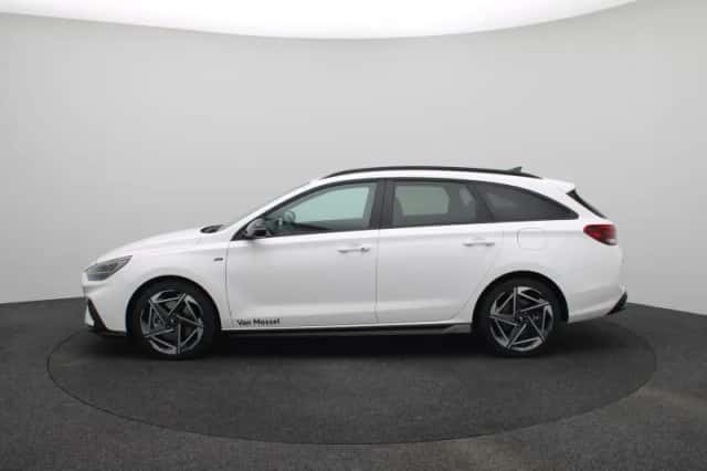 Hyundai i30 (2025) thumbnail 4