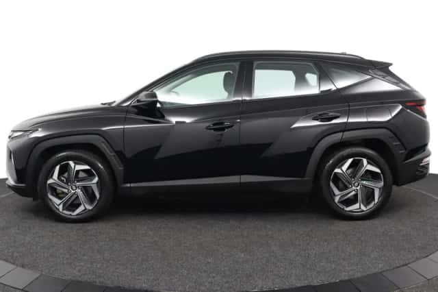 Hyundai Tucson (2023) thumbnail 4