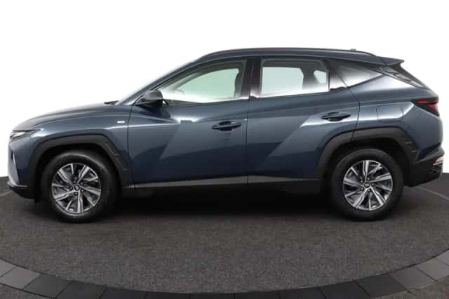 Hyundai Tucson (2021) thumbnail 3