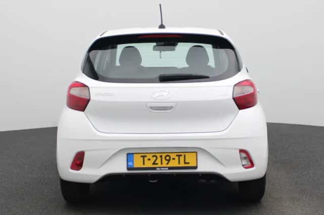 Hyundai i10 (2023) thumbnail 5