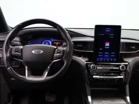 Ford Explorer thumbnail 9
