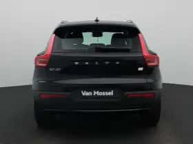 Volvo XC40 thumbnail 5