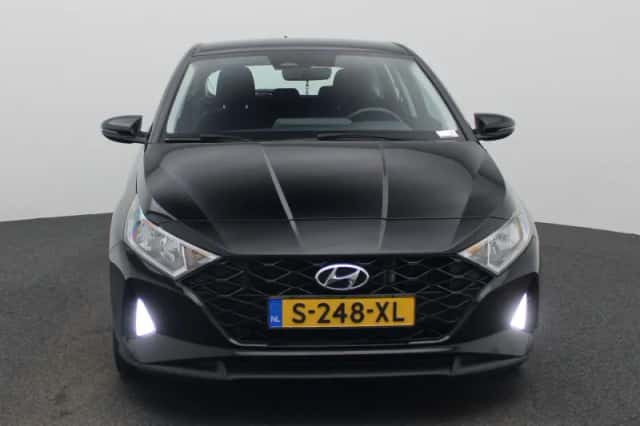 Hyundai i20 (2023) thumbnail 4