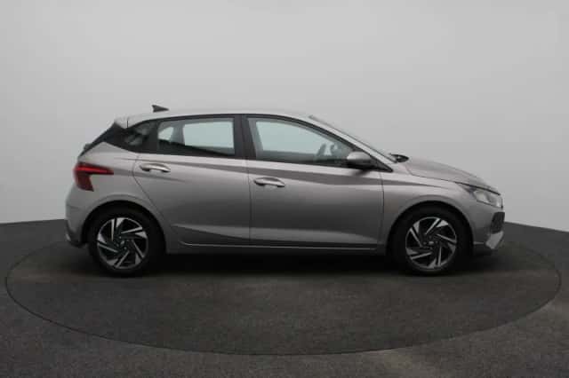 Hyundai i20 (2022) thumbnail 6