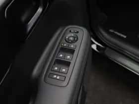 Hyundai Santa Fe thumbnail 24