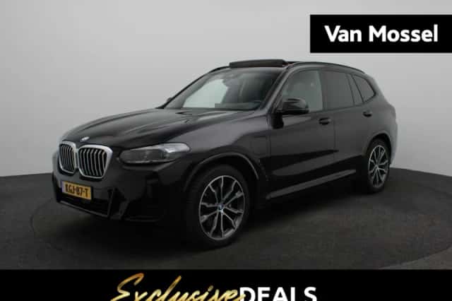 BMW X3 (2023) thumbnail 1