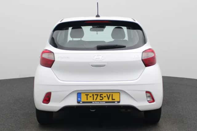 Hyundai i10 (2023) thumbnail 5