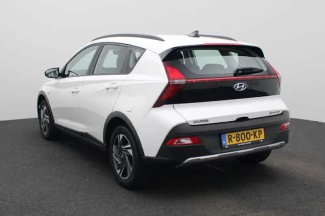 Hyundai Bayon (2022) thumbnail 2