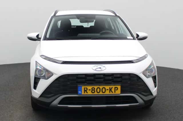 Hyundai Bayon (2022) thumbnail 3
