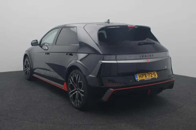Hyundai Ioniq 5 (2025) thumbnail 3
