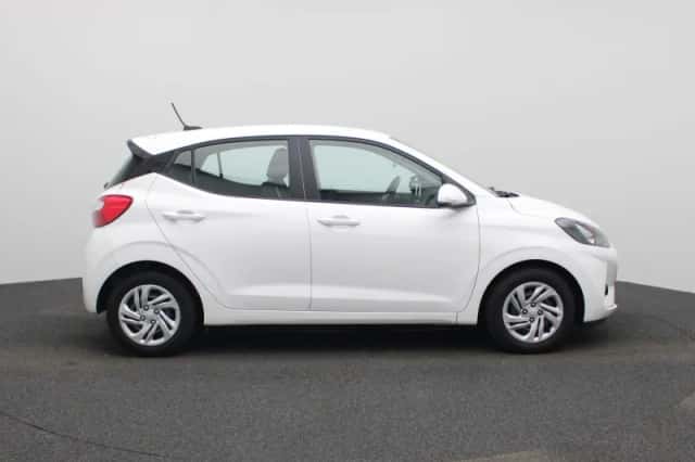 Hyundai i10 (2023) thumbnail 6