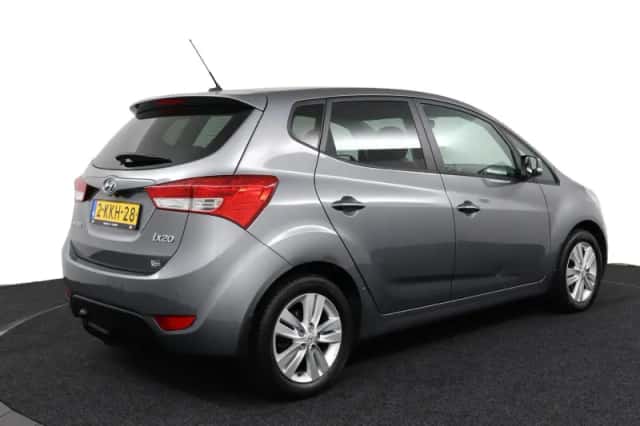 Hyundai ix20 (2013) thumbnail 2