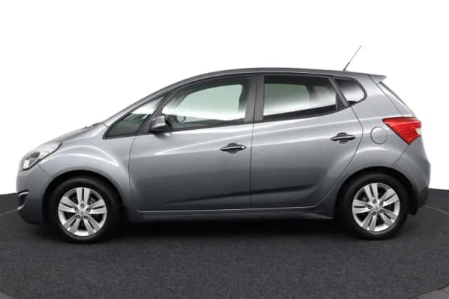 Hyundai ix20 (2013) thumbnail 3