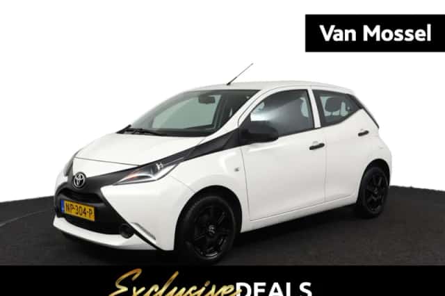 Toyota Aygo (2017) thumbnail 1