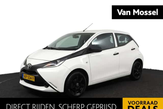 Toyota Aygo (2017) thumbnail 1