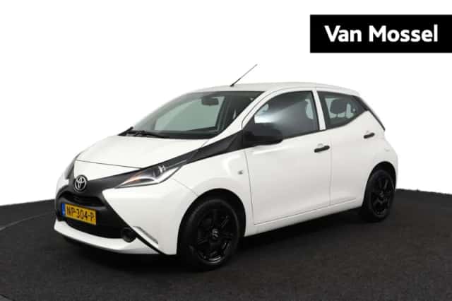 Toyota Aygo (2017) thumbnail 1