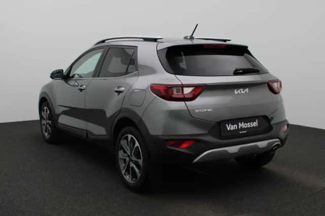 Kia Stonic (2024) thumbnail 2
