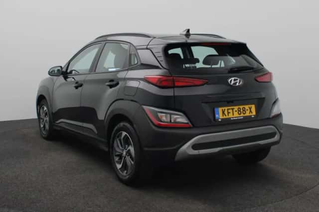 Hyundai Kona (2023) thumbnail 2