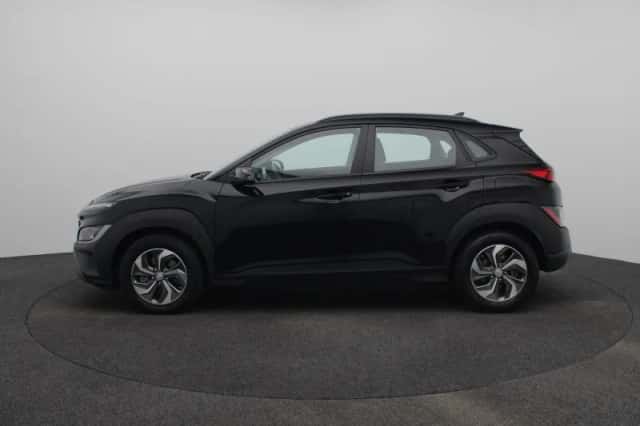 Hyundai Kona (2023) thumbnail 4