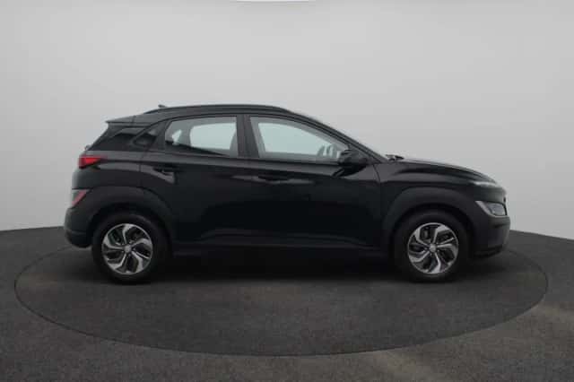 Hyundai Kona (2023) thumbnail 6