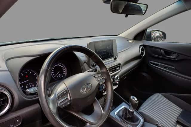 Hyundai Kona (2021) thumbnail 6