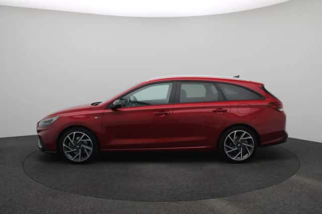 Hyundai i30 (2023) thumbnail 4