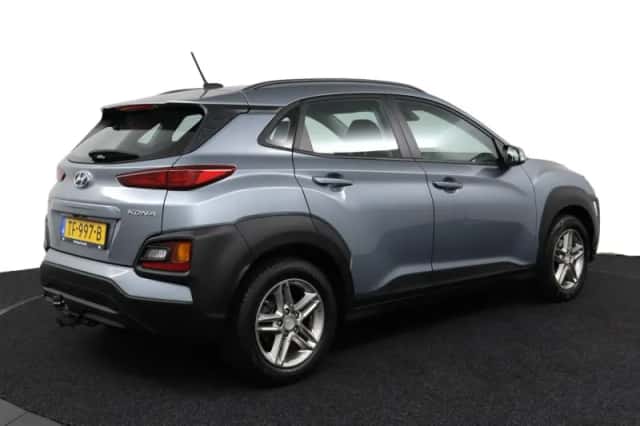Hyundai Kona (2018) thumbnail 3