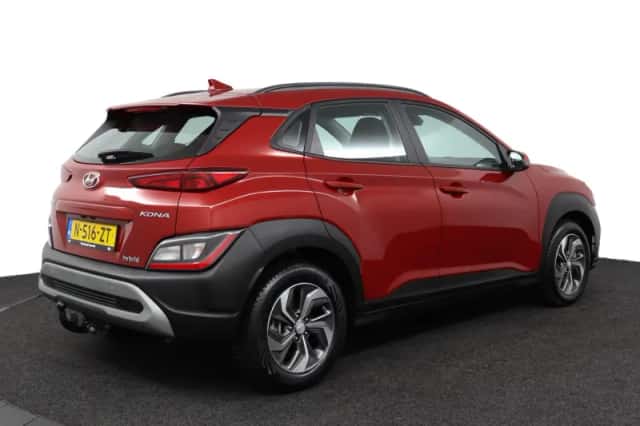 Hyundai Kona (2022) thumbnail 3