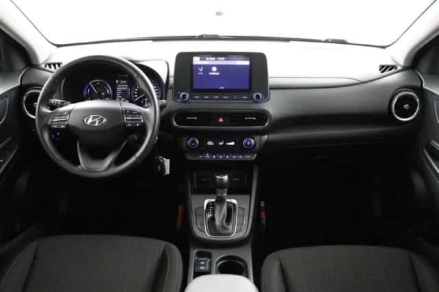 Hyundai Kona (2022) thumbnail 5