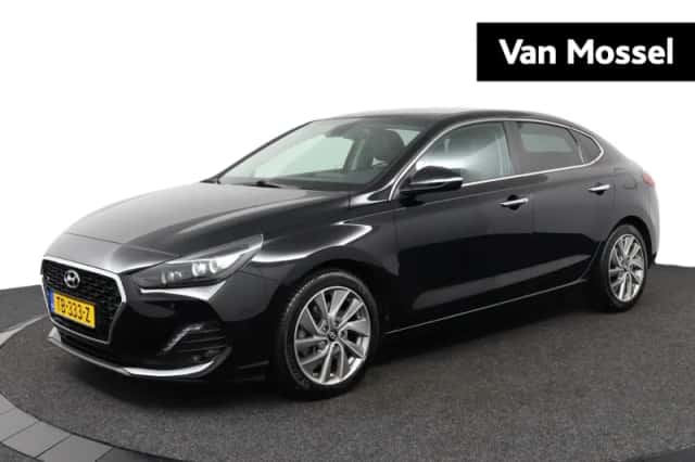 Hyundai i30 (2018) thumbnail 1