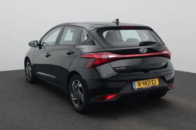 Hyundai i20 (2022) thumbnail 2