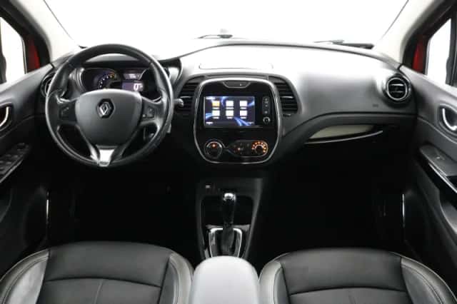 Renault Captur (2015) thumbnail 5