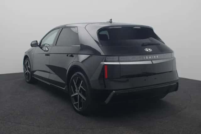 Hyundai Ioniq 5 (2025) thumbnail 3