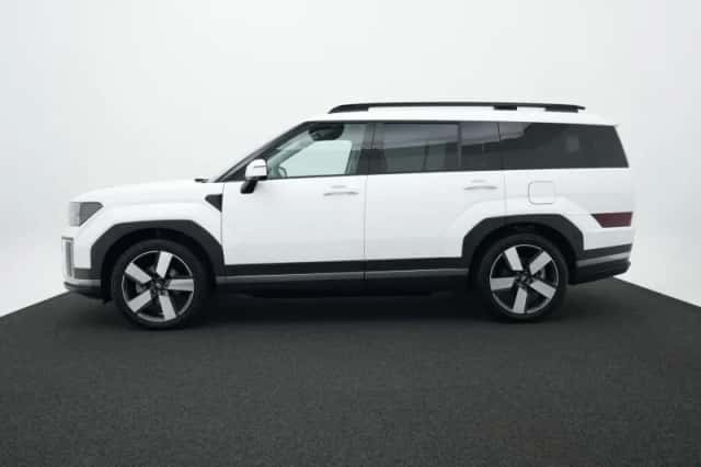Hyundai Santa Fe (2024) thumbnail 5