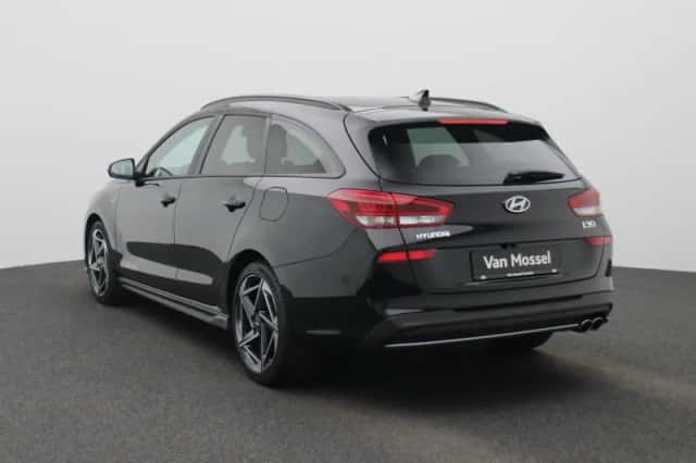 Hyundai i30 (2025) thumbnail 3