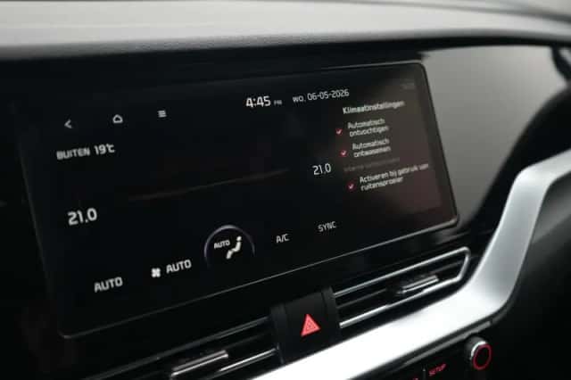 Kia Niro (2022) thumbnail 24