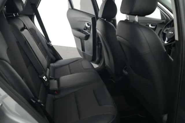 Kia Niro (2022) thumbnail 32