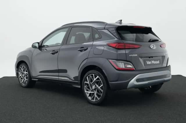 Hyundai Kona (2023) thumbnail 3