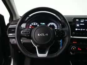 Kia Stonic thumbnail 10