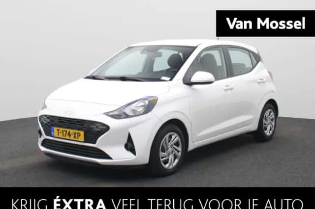 Hyundai i10 (2023) thumbnail 1