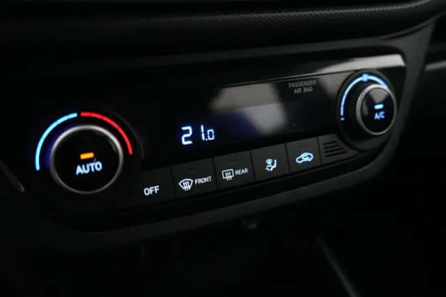 Hyundai i10 (2023) thumbnail 19