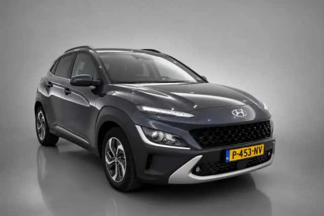 Hyundai Kona (2022) thumbnail 4