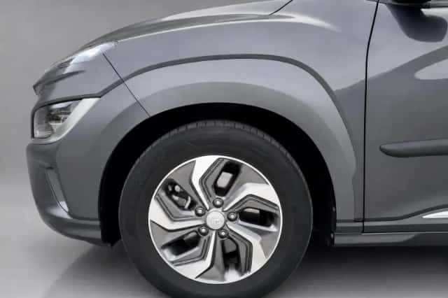 Hyundai Kona (2022) thumbnail 6