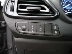 Hyundai i30 thumbnail 25