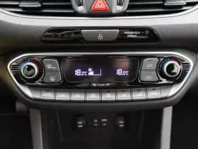 Hyundai i30 thumbnail 16
