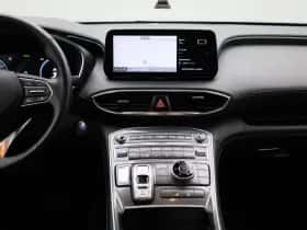 Hyundai Santa Fe (2022) thumbnail 8