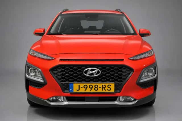 Hyundai Kona (2021) thumbnail 3