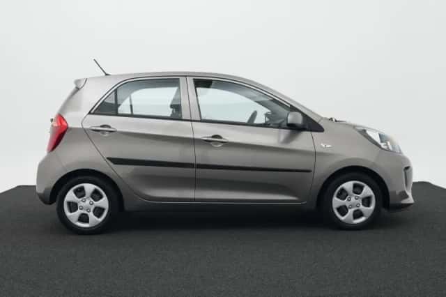 Kia Picanto (2015) thumbnail 6