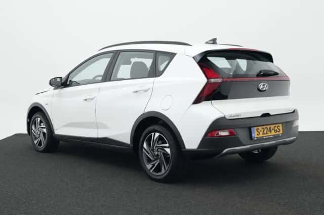 Hyundai Bayon (2023) thumbnail 2
